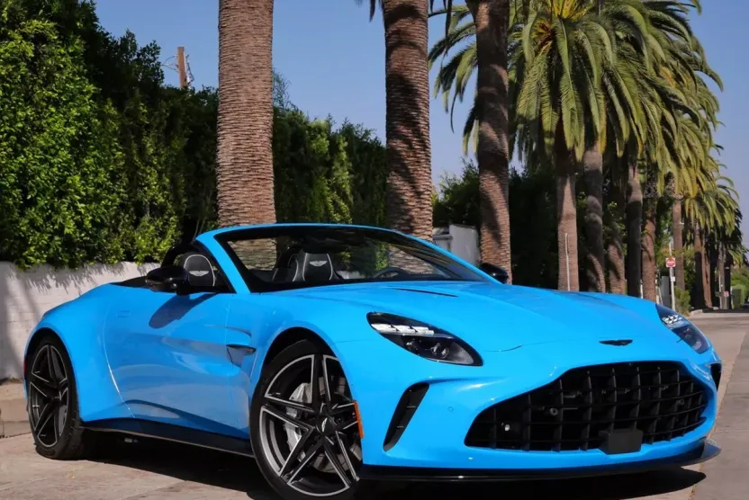 2026 Aston Martin Vantage Roadster photo 1