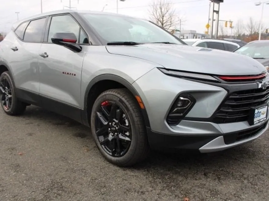 2025 Chevrolet Blazer 2LT photo 1