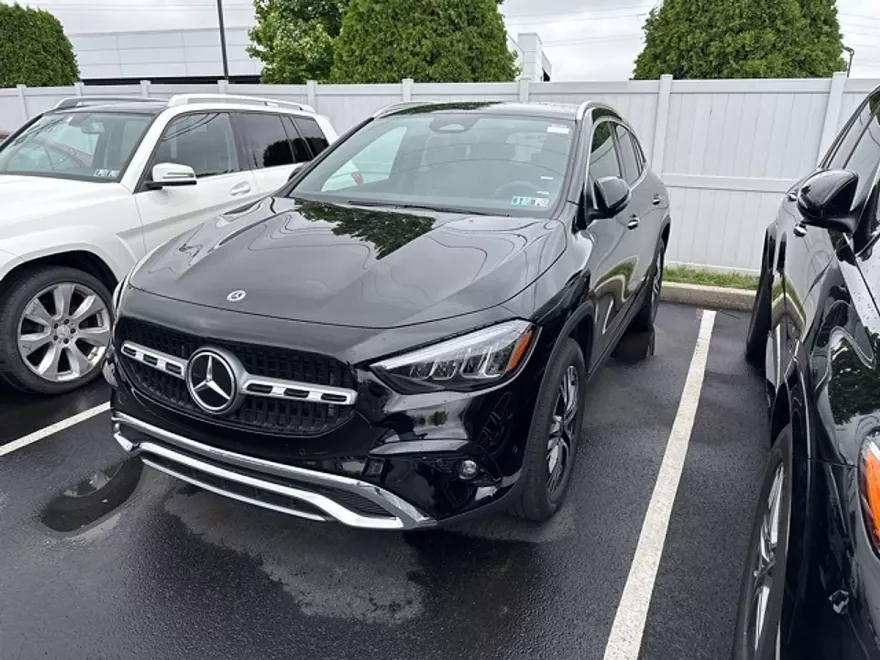 2025 Mercedes Benz GLA 250 4MATIC photo 1