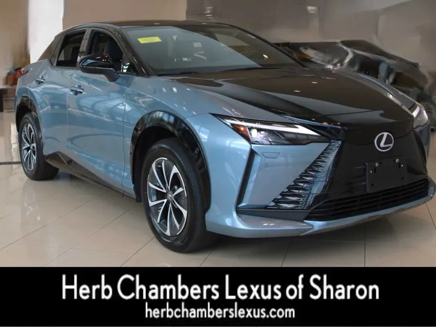 2023 Lexus RZ 450e Premium photo 1