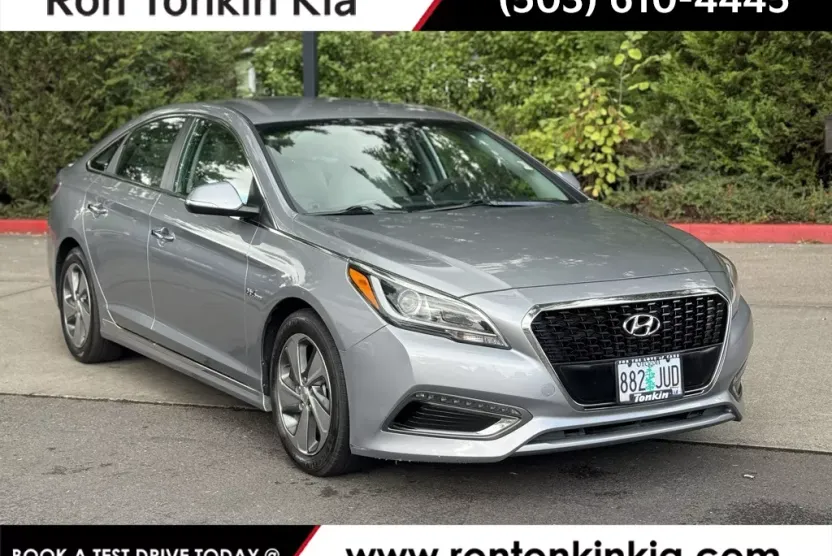 2017 Hyundai Sonata Hybrid Limited photo 1