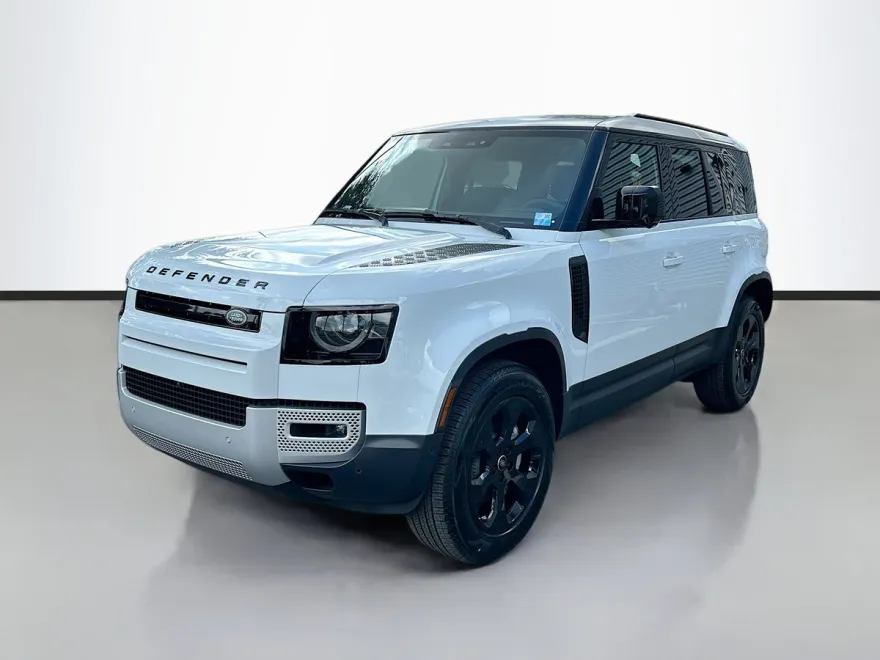 2025 Land Rover Defender 110 S photo 1