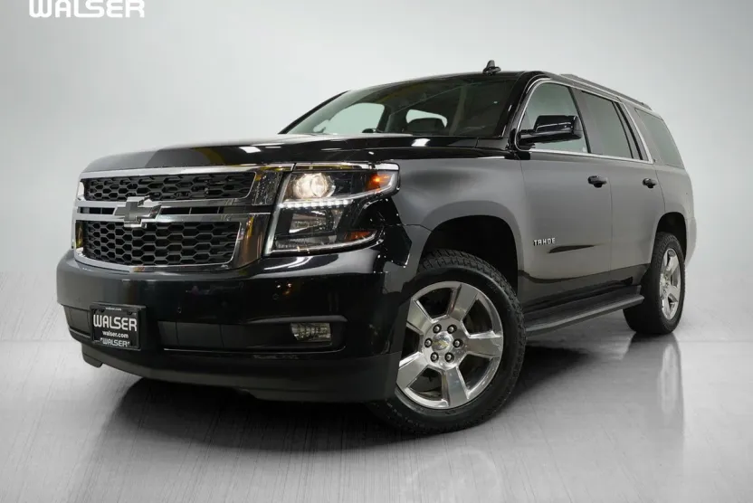 2016 Chevrolet Tahoe LT photo 1