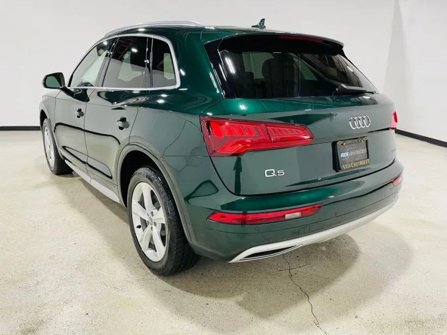 2020 Audi Q5 Premium Plus 45 TFSI S line photo 11