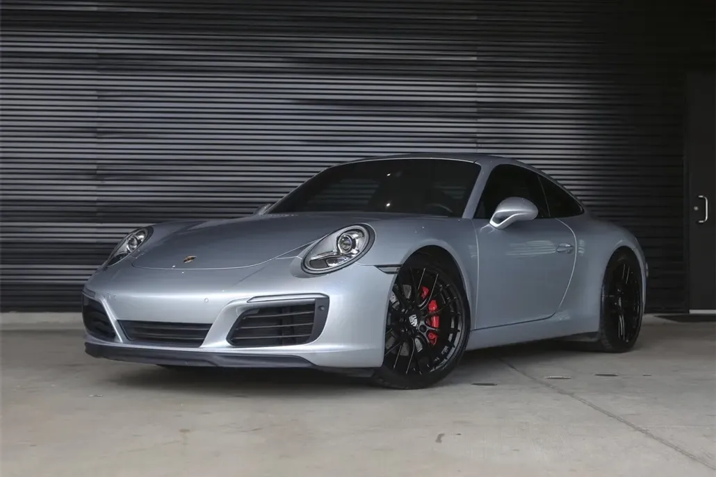 2017 Porsche 911 S photo 1