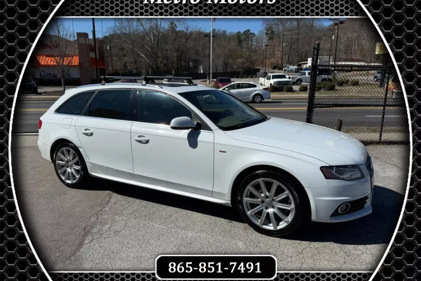 2012 Audi A4 Avant 2.0T Quattro photo 1