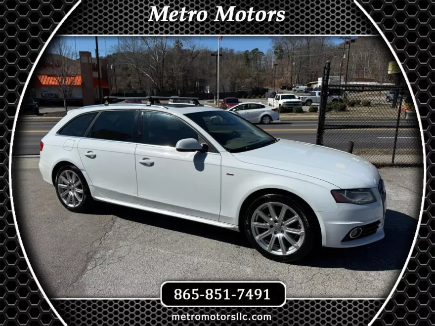 2012 Audi A4 Avant 2.0T Quattro photo 1