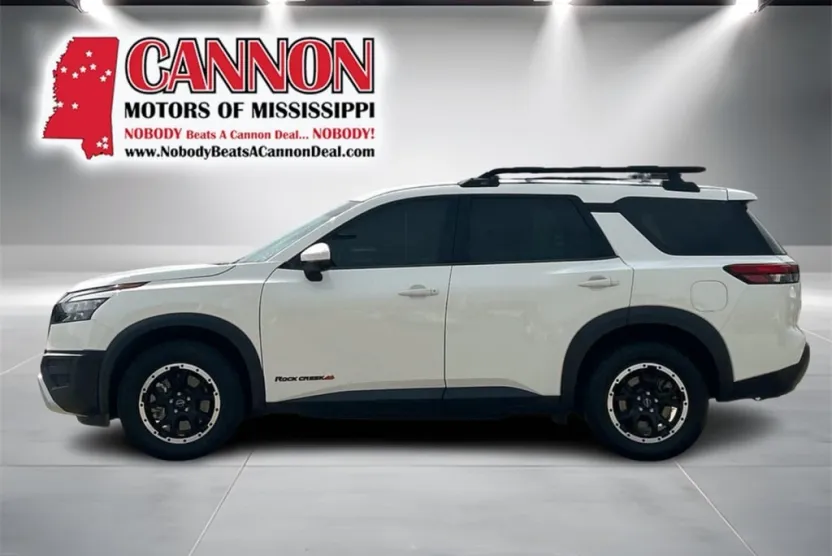 2023 Nissan Pathfinder Rock Creek photo 1