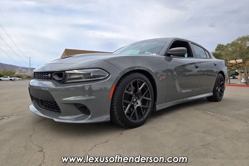 2019 Dodge Charger R/T Scat Pack photo 1