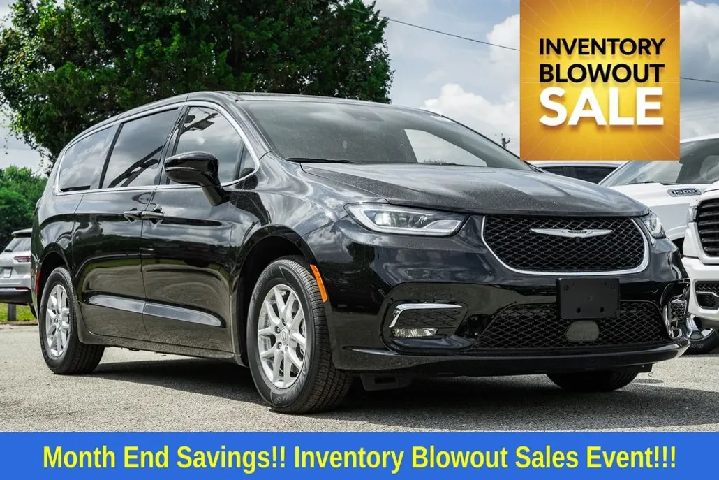 2025 Chrysler Pacifica photo 1