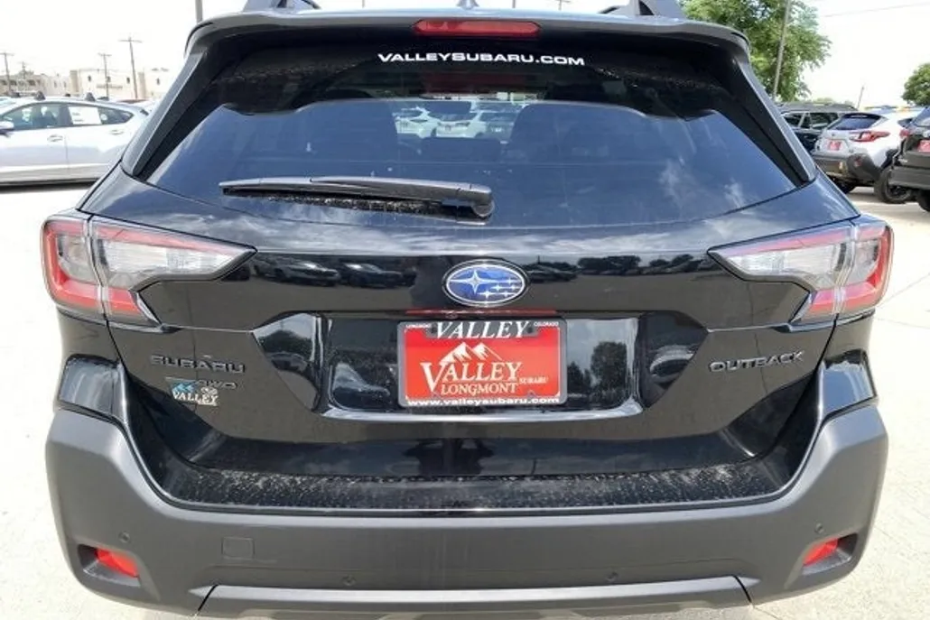 2025 Subaru Outback Onyx Edition photo 1