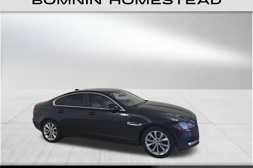 2018 Jaguar XF 25t Premium photo 1