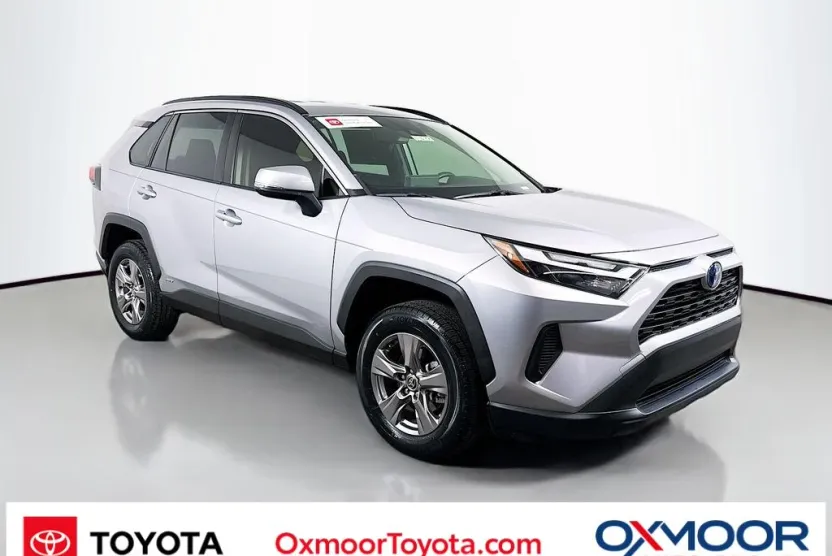 2023 Toyota RAV4 Hybrid XLE photo 1