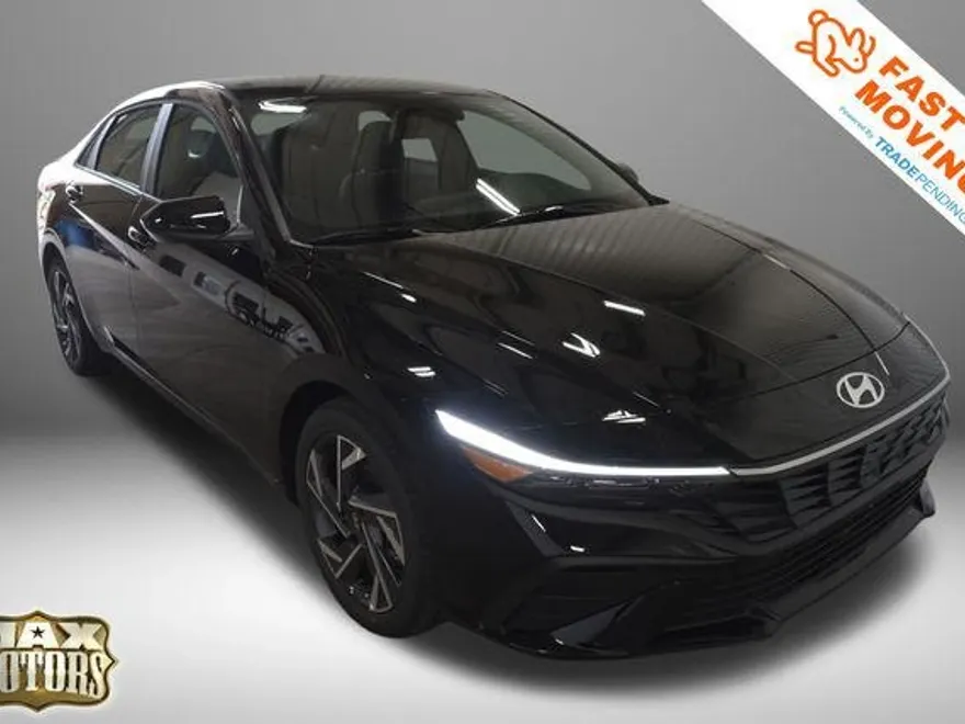 2025 Hyundai Elantra SEL Sport photo 1