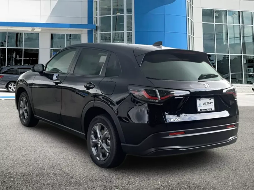 2026 Honda HR-V LX photo 1