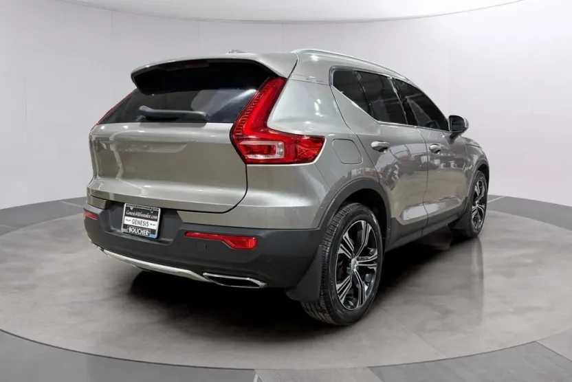 2020 Volvo XC40 T5 Inscription AWD photo 1