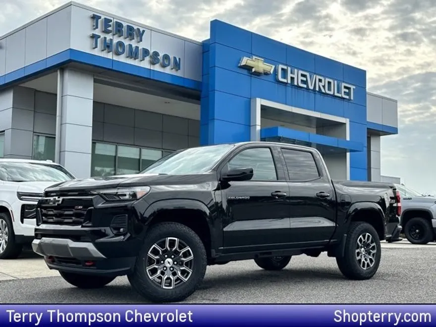 2024 Chevrolet Colorado Z71 photo 1