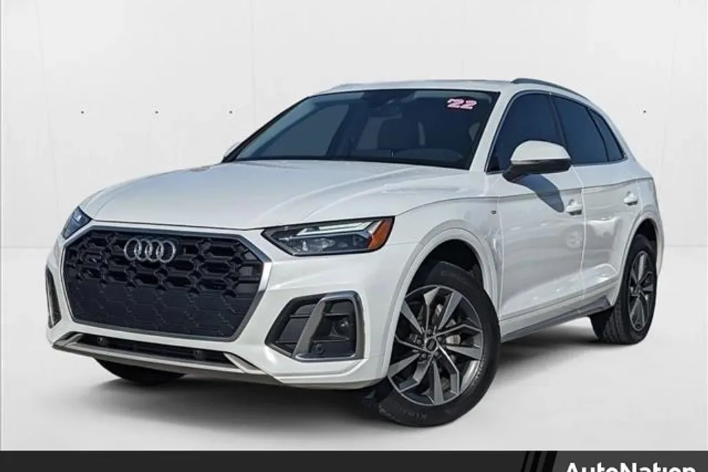 2022 Audi Q5 S line Premium photo 1