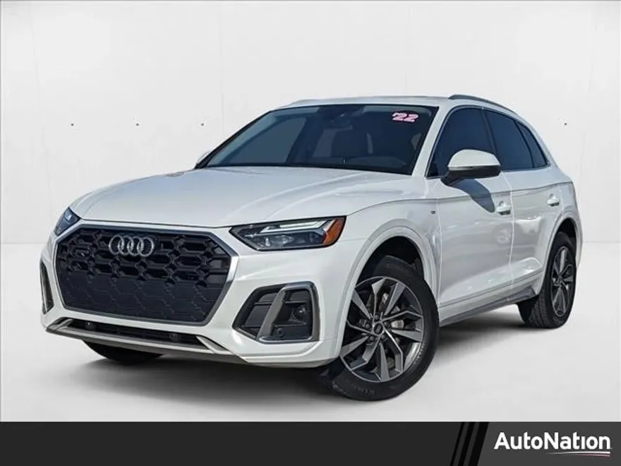 2022 Audi Q5 S line Premium photo 1