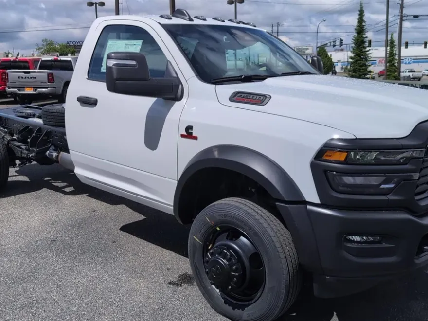 2025 Ram 4500 Tradesman photo 1