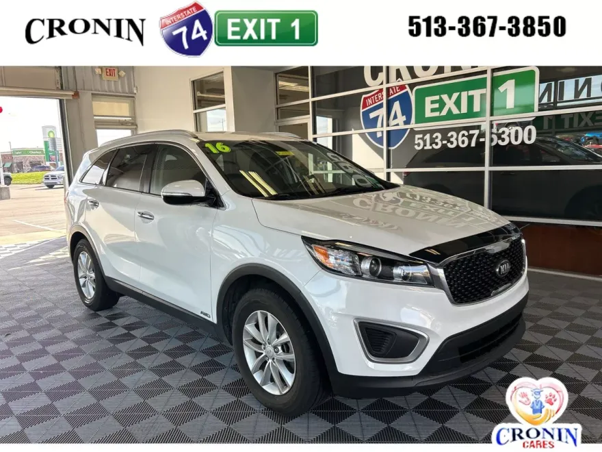 2016 Kia Sorento LX photo 1