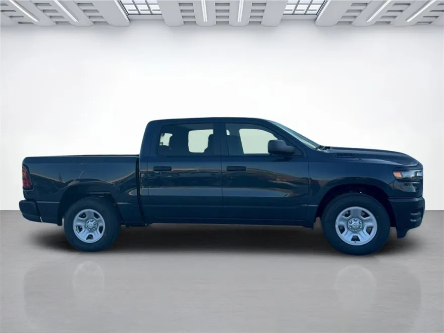 2025 Ram 1500 Tradesman photo 1