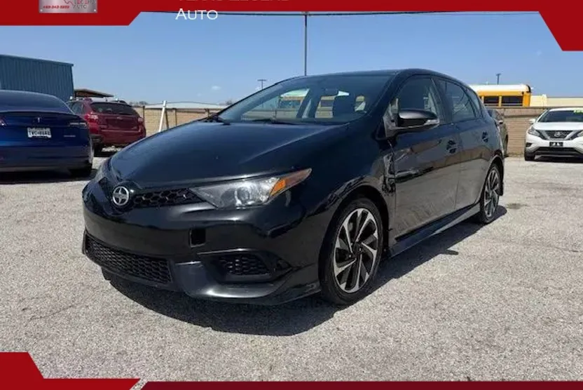 2016 Scion iM photo 1