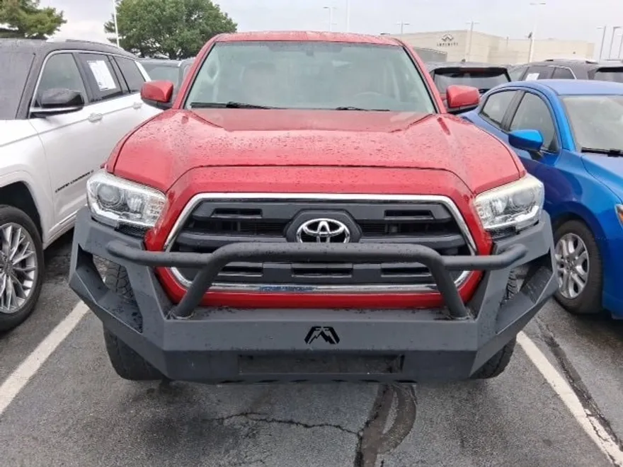 2016 Toyota Tacoma SR5 photo 1