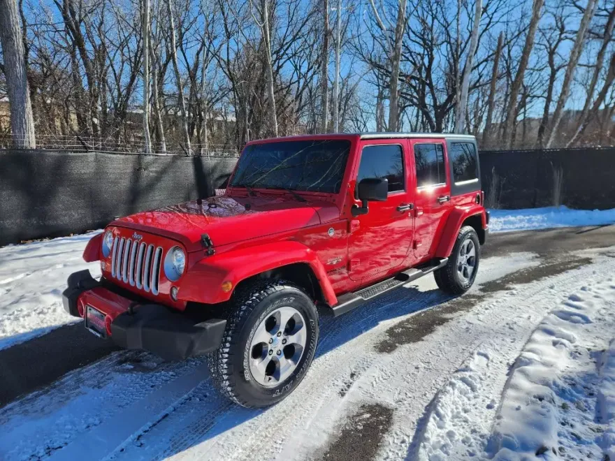 2017 Jeep Wrangler Unlimited Sahara photo 1