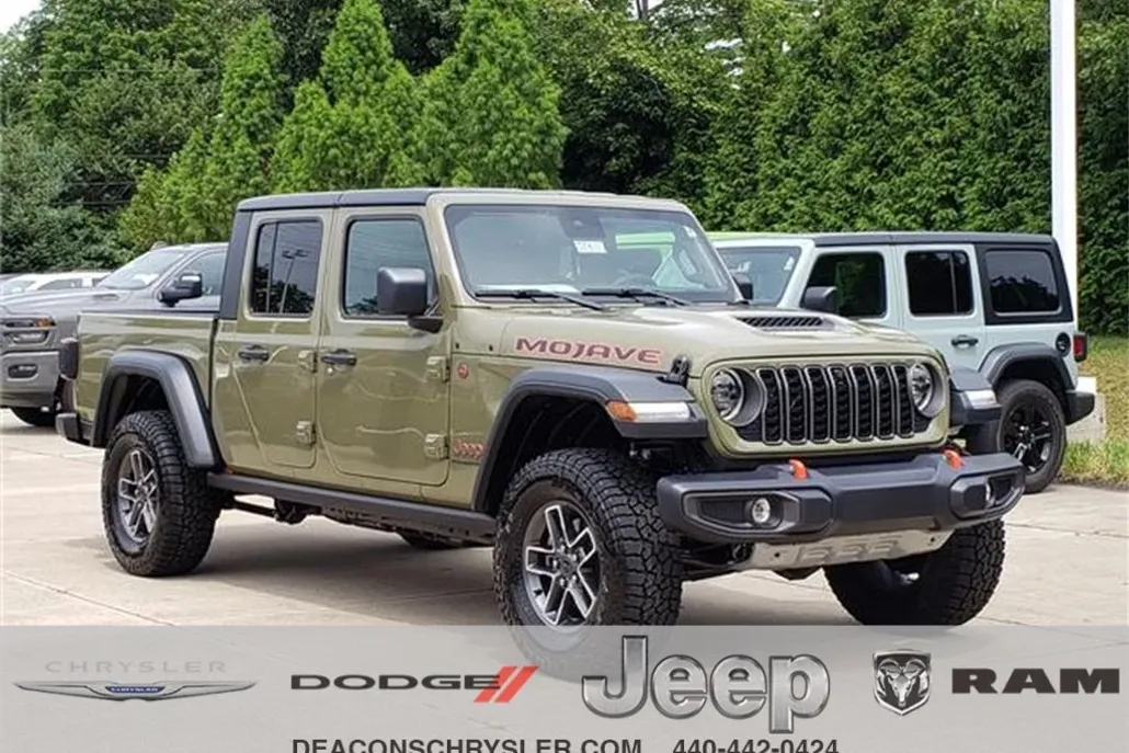 2025 Jeep Gladiator Mojave photo 1