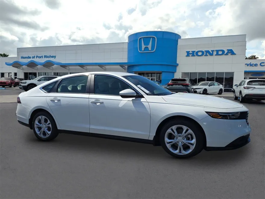 2025 Honda Accord LX photo 1