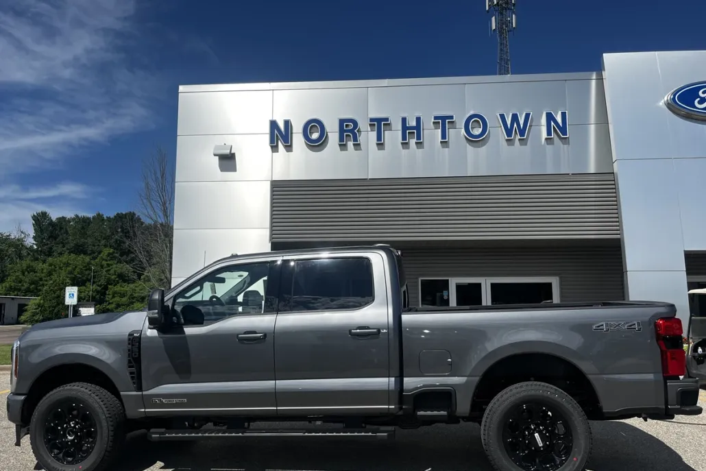 2025 Ford F-350 XLT photo 1