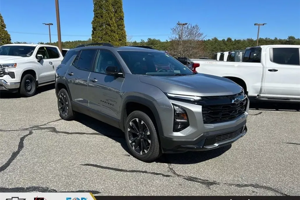 2025 Chevrolet Equinox RS photo 1