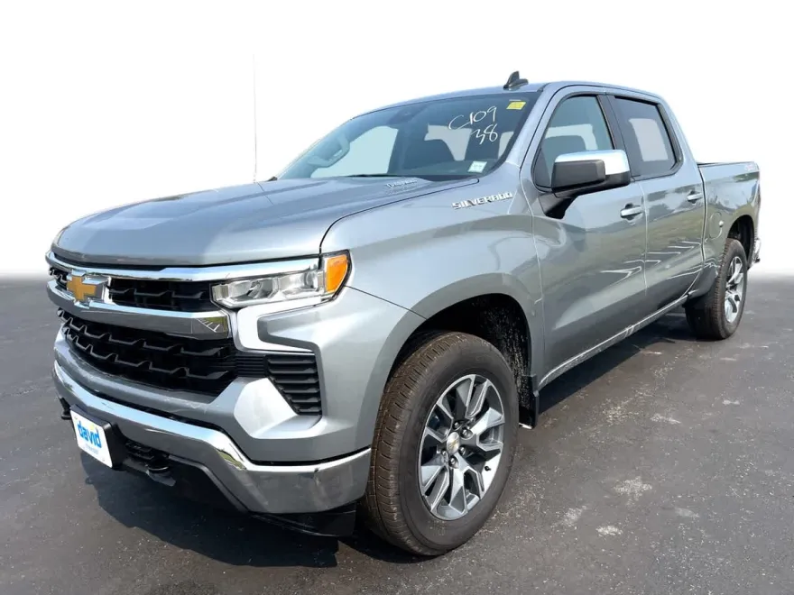 2026 Chevrolet Silverado 1500 LT photo 1