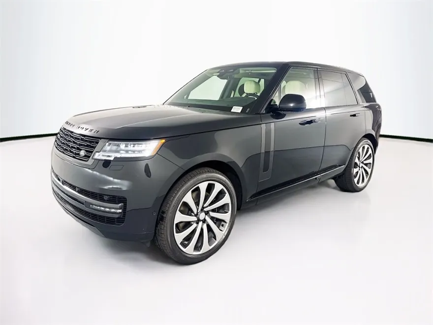 2025 Land Rover Range Rover SE photo 1