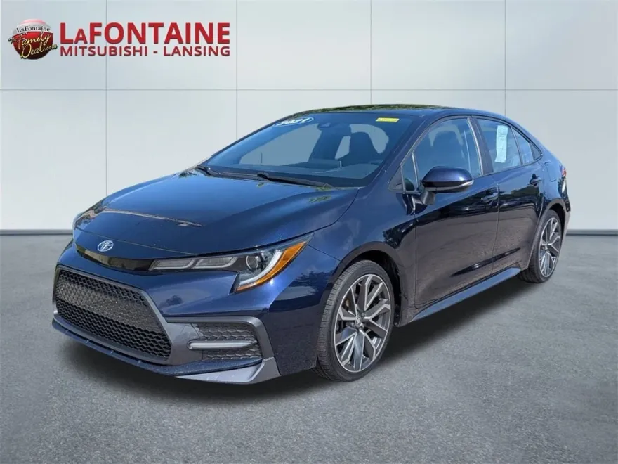 2021 Toyota Corolla SE photo 1