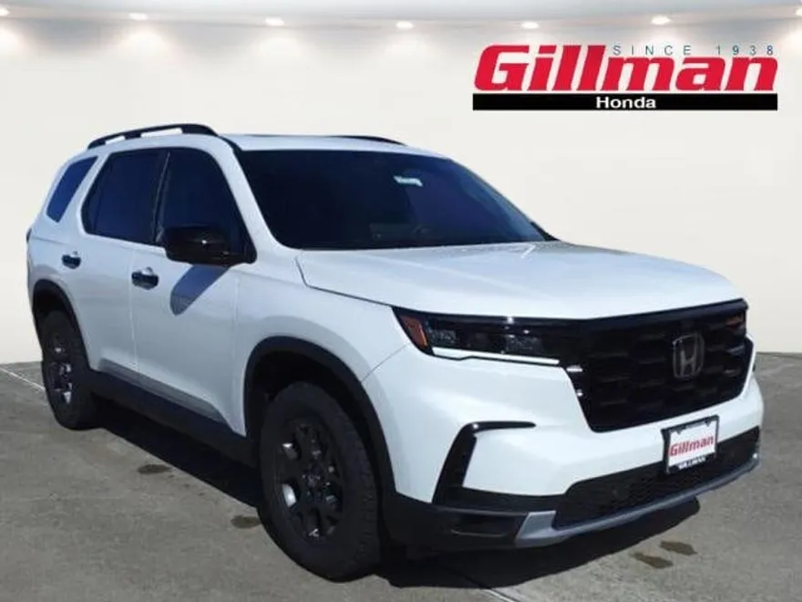 2025 Honda Pilot TrailSport photo 1