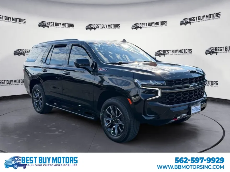 2021 Chevrolet Tahoe Z71 photo 1