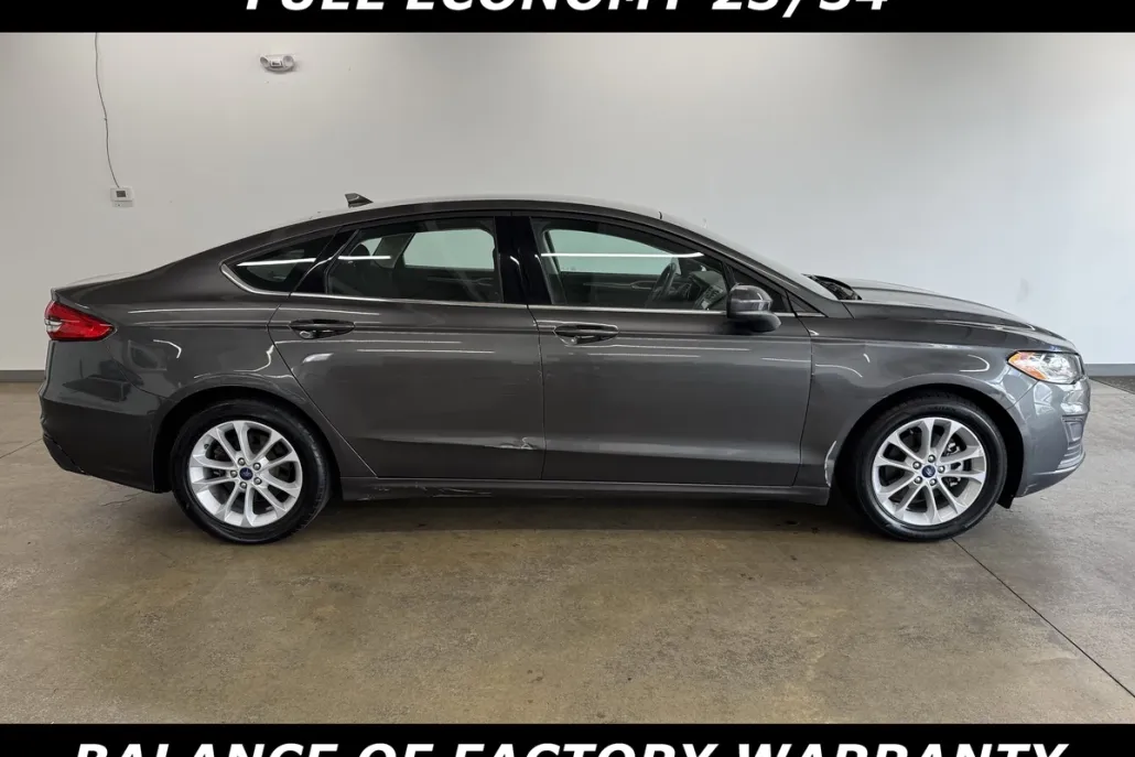 2020 Ford Fusion SE photo 1