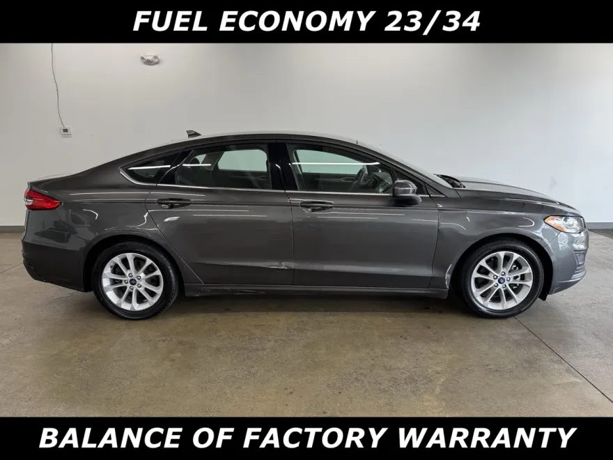 2020 Ford Fusion SE photo 1
