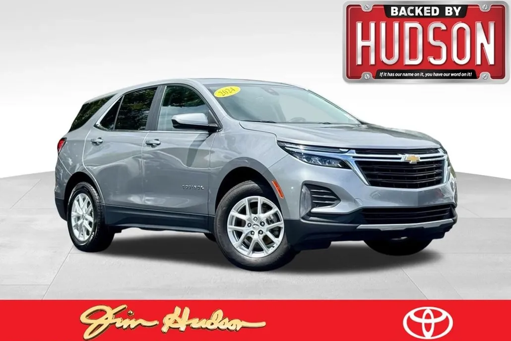 2024 Chevrolet Equinox LT photo 1