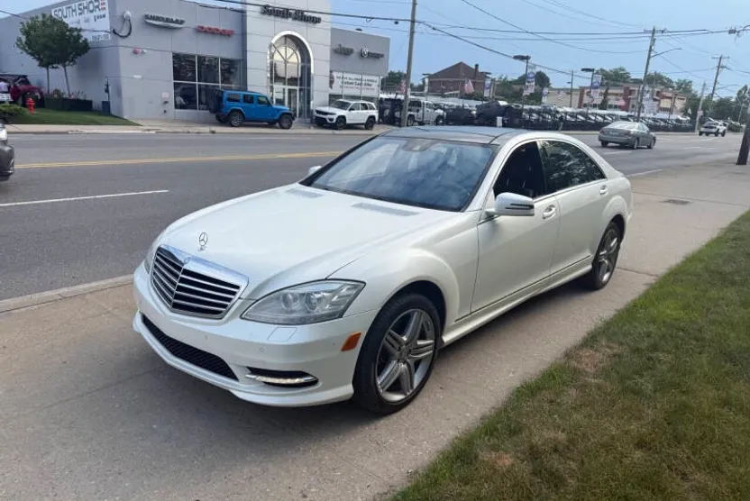 2013 Mercedes Benz S 550 4MATIC photo 1