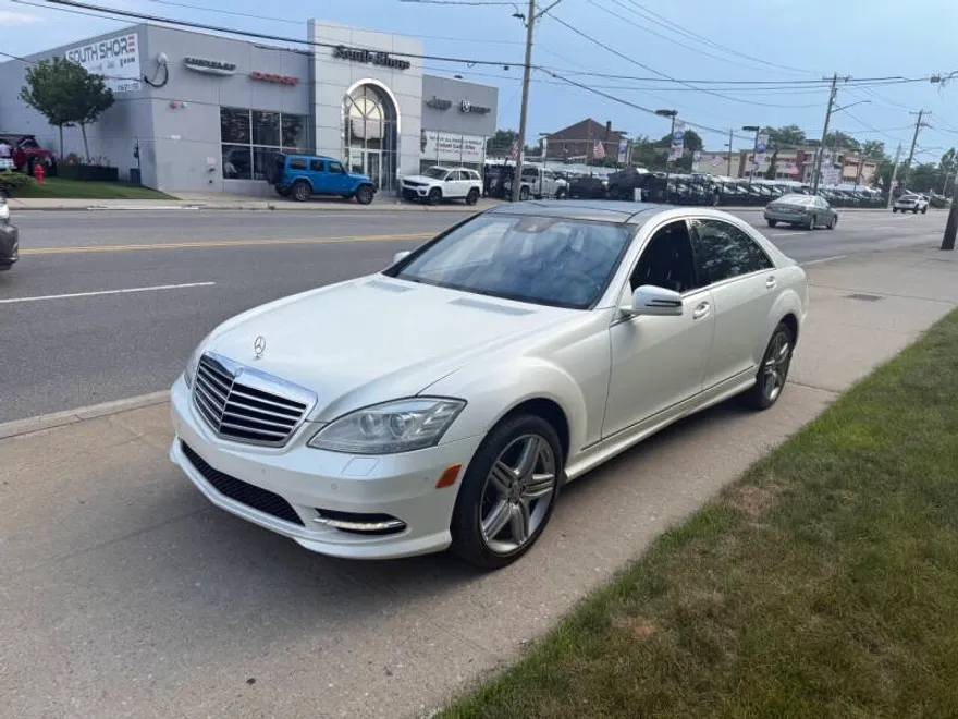 2013 Mercedes Benz S 550 4MATIC photo 1