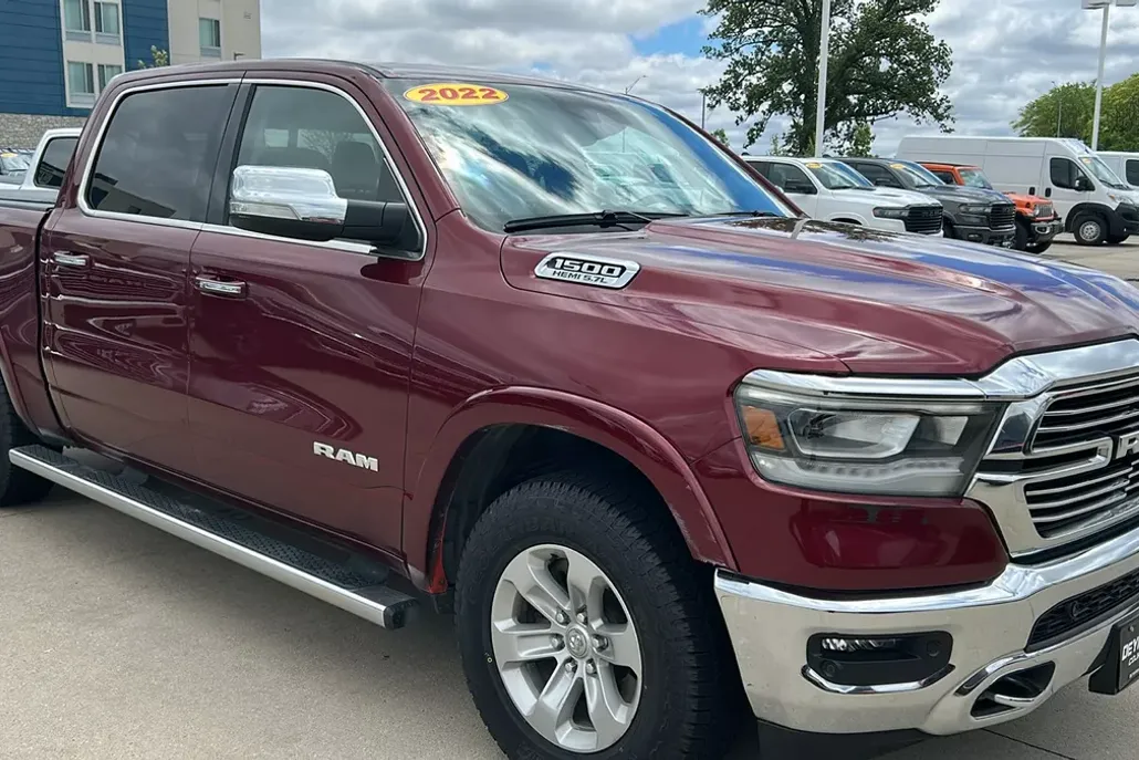2022 Ram 1500 Laramie photo 1