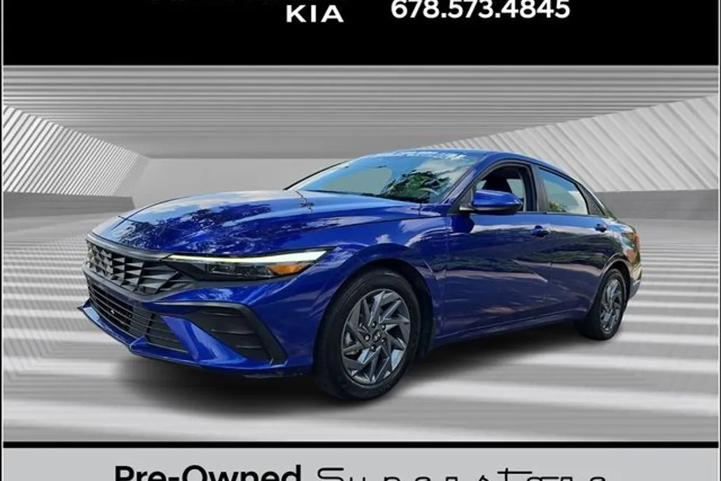 2024 Hyundai Elantra SEL photo 1