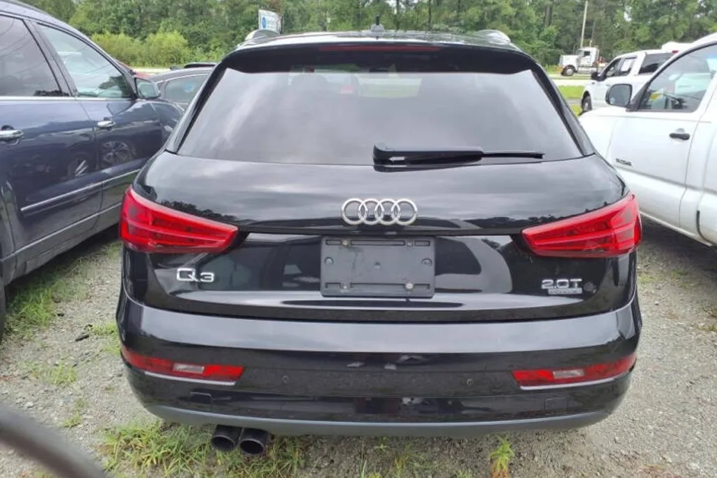 2017 Audi Q3 Premium Plus photo 1