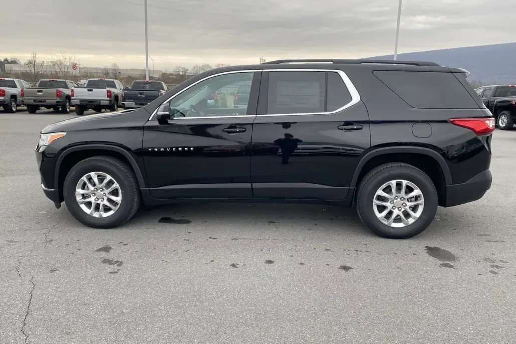 2020 Chevrolet Traverse Cloth 1LT photo 1