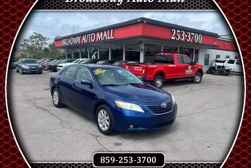 2009 Toyota Camry V6 XLE photo 1