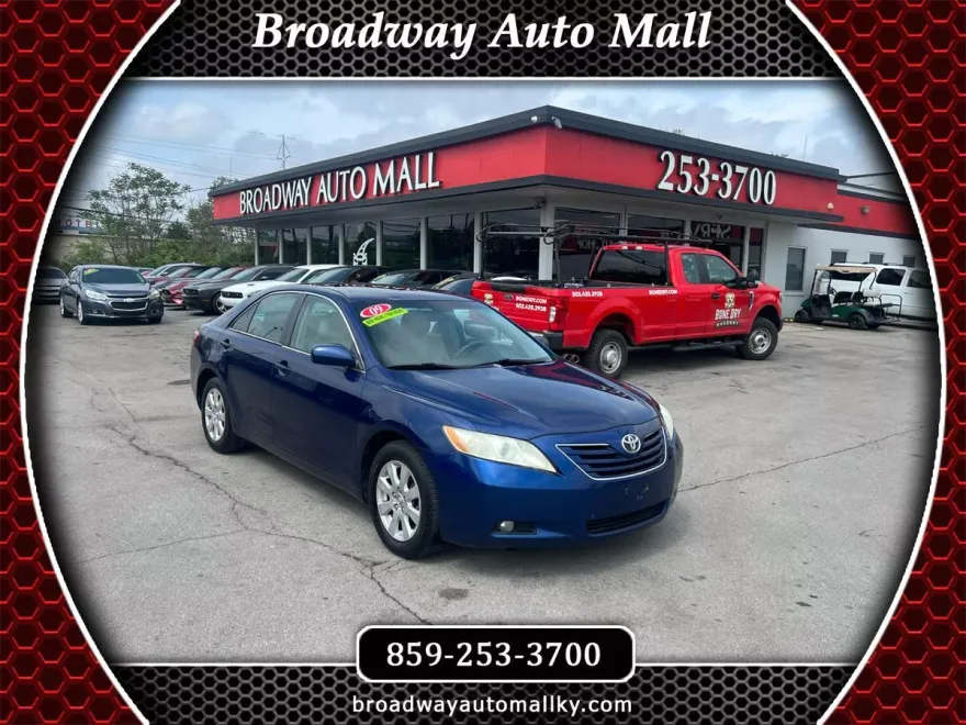 2009 Toyota Camry V6 XLE photo 1