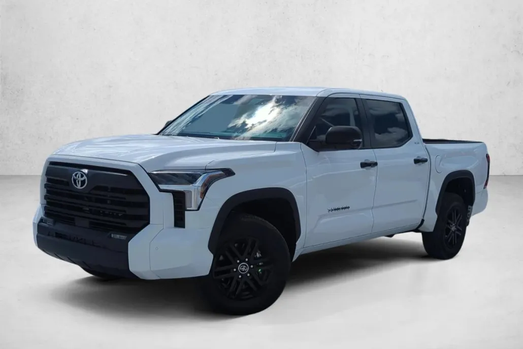 2024 Toyota Tundra SR5 photo 1